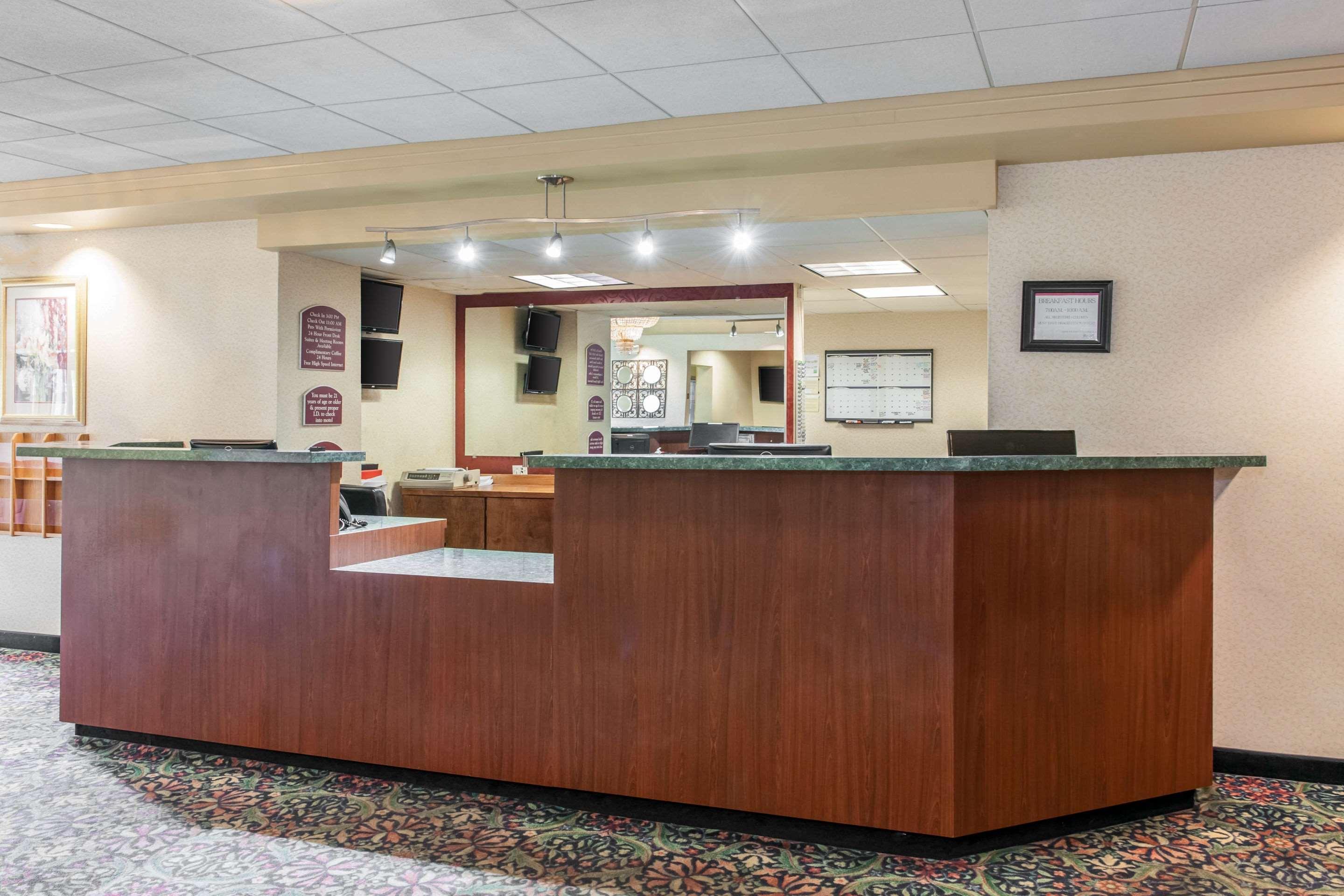 Days Inn And Suites By Wyndham Hammond, In Bagian luar foto