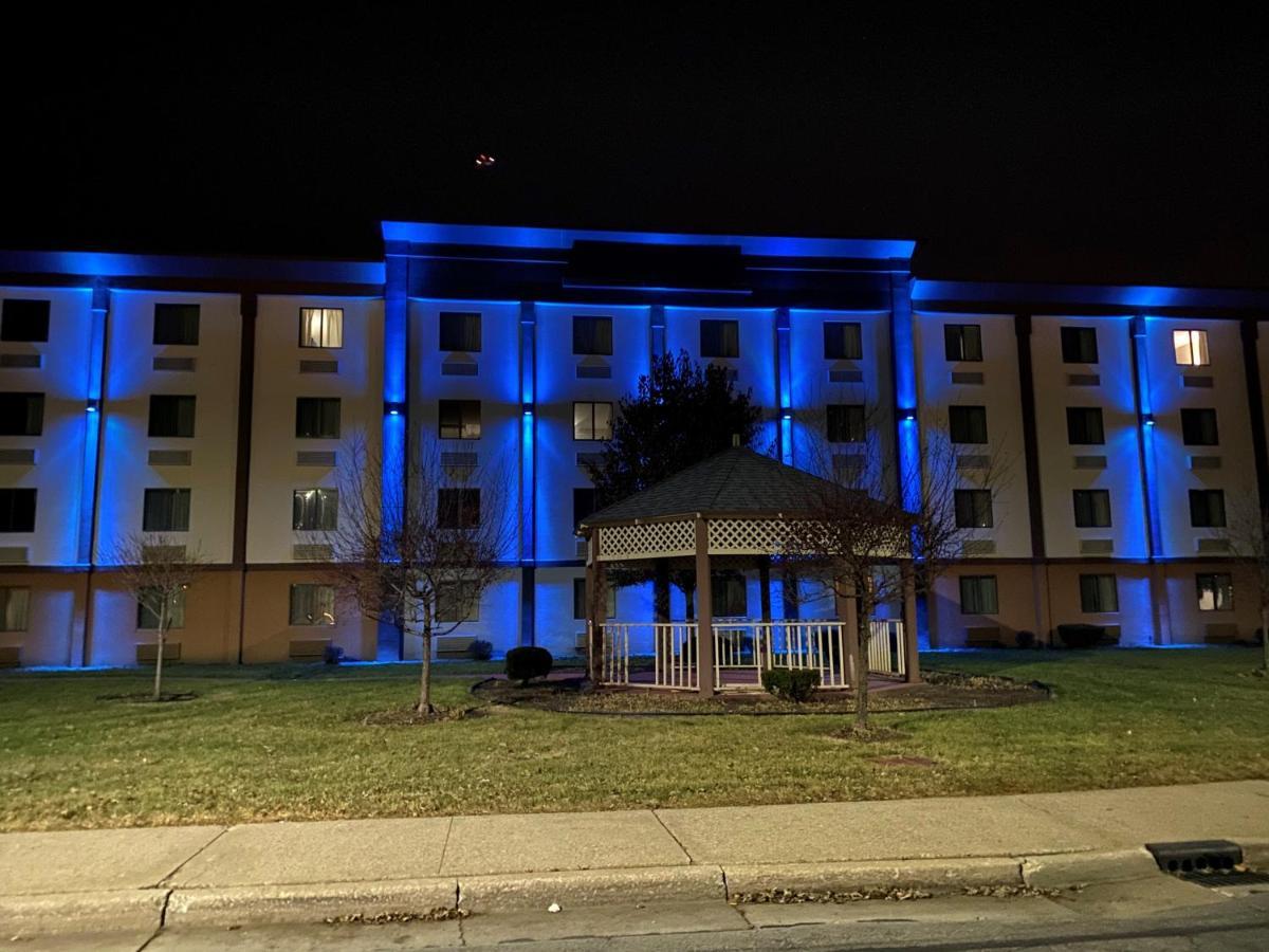Days Inn And Suites By Wyndham Hammond, In Bagian luar foto